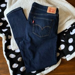 Levi’s curvy skinny 811, size 32